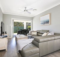 Wowly Waters - Pet Friendly - 1 Min Walk to Beach - Accommodation Gold Coast