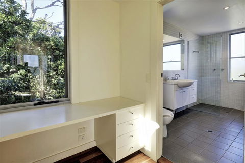YALLUMBEE - Accommodation Gold Coast 3