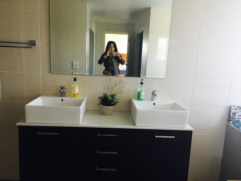 Yes Holiday Home - Accommodation Gold Coast 0