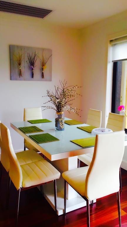 Yes Holiday Home - Accommodation Gold Coast 3