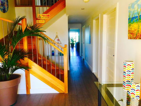 Yes Holiday Home - Accommodation Gold Coast 2