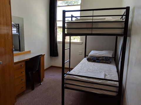 Young Budget Accommodation - Accommodation Gold Coast 2