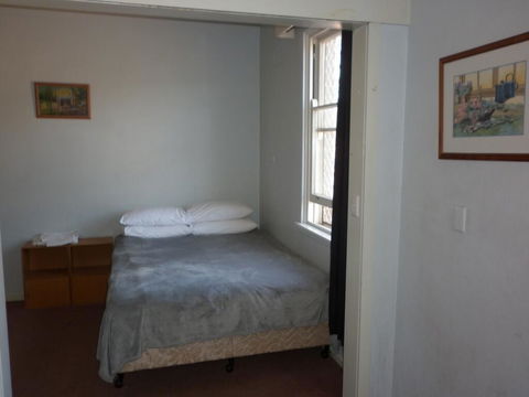 Young Budget Accommodation - Accommodation Gold Coast 0