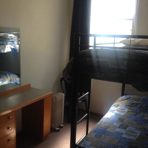 Young Budget Accommodation - Accommodation Gold Coast 3