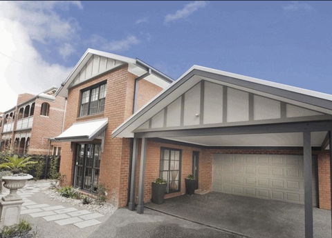 Your Home Away From Home - Accommodation Gold Coast 2