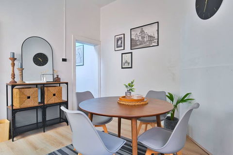 Your Home On Smith St Collingwood (With Parking) - Accommodation Gold Coast 1