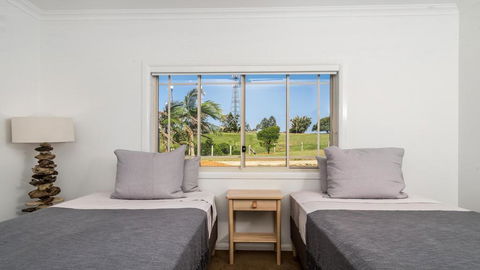 Your Luxury Escape - Byron Sunset Breeze - Gold Coast 4U 2