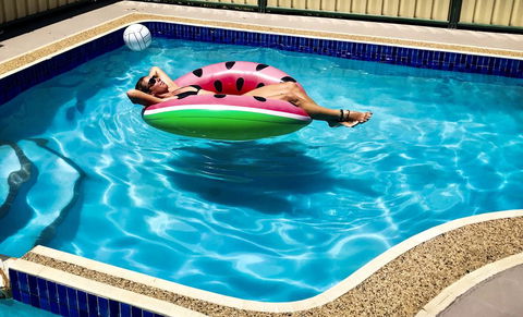 ZED MOTELS Tropical Gateway - Accommodation Gold Coast 1