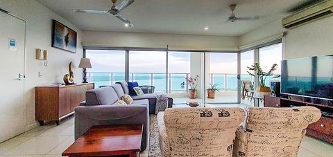 ZEN BY THE WATER - Darwin Premier Retreat - Accommodation Gold Coast 3