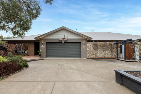 10BR Great Ocean Farmstay For 20 People - Accommodation Gold Coast 2