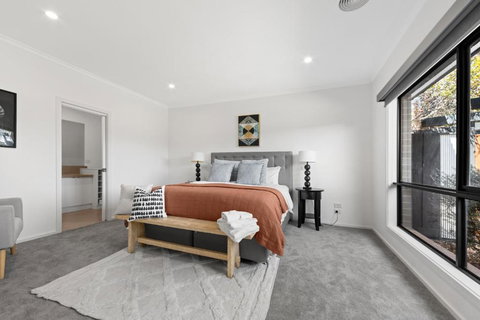 10BR Great Ocean Farmstay For 20 People - Accommodation Gold Coast 1