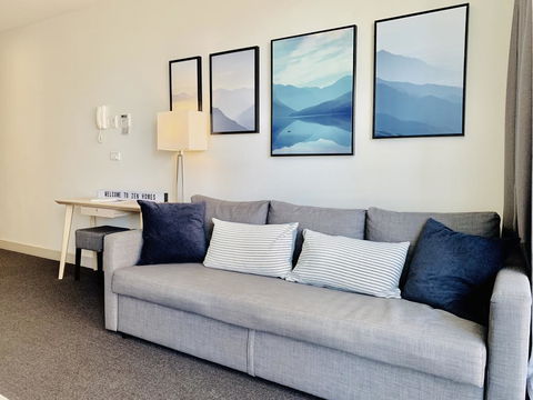 ZEN Homes On Collins - Accommodation Gold Coast 2