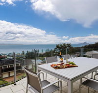 Maison de la mer 30 Mulubinda Parade - luxurious linen aircon and panoramic views - Gold Coast 4U