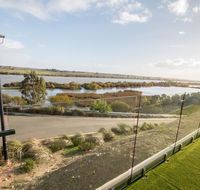 Serenity and sweeping Murray River views - Gold Coast 4U