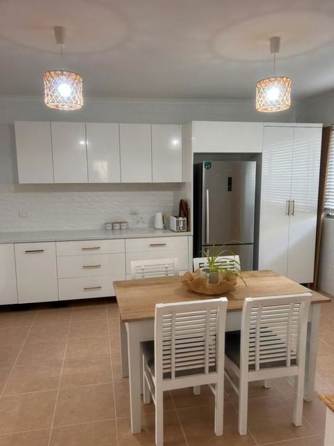 15 Sunrise Drive - Gold Coast 4U 1