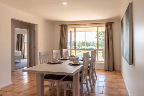 4 Pelican Court, Woodlane Mypolonga. - Accommodation Gold Coast 2