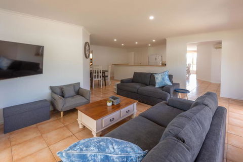 4 Pelican Court, Woodlane Mypolonga. - Accommodation Gold Coast 4