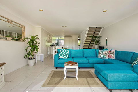 A Perfect Stay - 2 James Cook Apartments - Gold Coast 4U 1