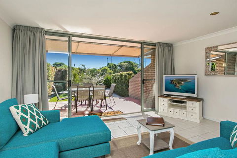 A Perfect Stay - 2 James Cook Apartments - Gold Coast 4U 3