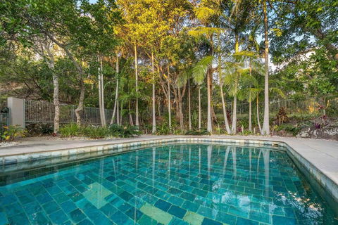 A Perfect Stay - 2 James Cook Apartments - Gold Coast 4U 0