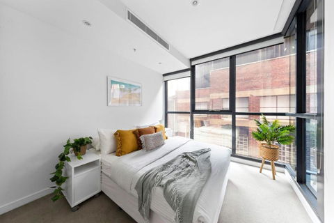 A Chic & Comfy 2BR Apt Near Federation Square - Accommodation Gold Coast 0