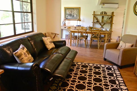 Abbeville In Bright - Accommodation Gold Coast 2