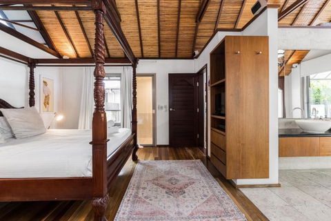 Amala Villa - Gold Coast 4U 4