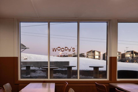 Arlberg Hotel Mt. Buller - 1 Gold Coast 3