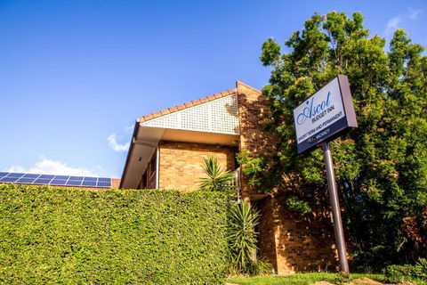 Ascot Budget Inn & Residences - Gold Coast 4U 1