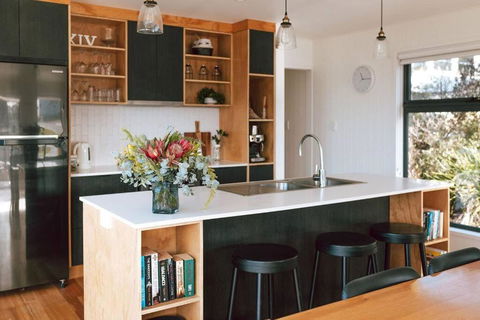 B E A C H H O U S E X I V - Accommodation Gold Coast 2