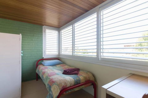 B9 Crawley Apartment 1 BRM & Sleepout Near UWA - Accommodation Gold Coast 1