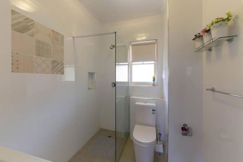 B9 Crawley Apartment 1 BRM & Sleepout Near UWA - Accommodation Gold Coast 3