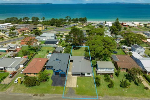Baci Al Mare Pet Friendly 3 Mins Walk To Beach - Accommodation Gold Coast 0