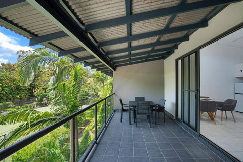 Baden 96 - Rainbow Shores. Pool. Tennis Court. Walk To Beach - Accommodation Gold Coast 1