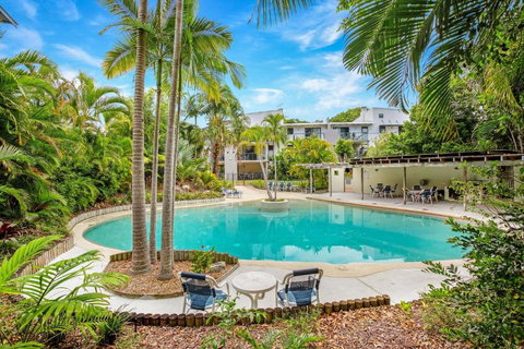 Baden 96 - Rainbow Shores. Pool. Tennis Court. Walk To Beach - Accommodation Gold Coast 2