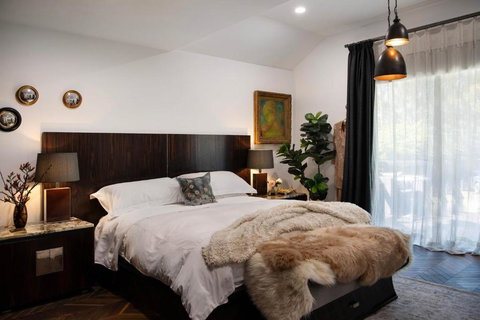 Bainbridge House - Accommodation Gold Coast 2