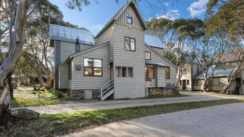 Baiyai - Accommodation Gold Coast 0