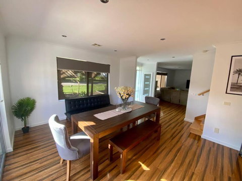 Baja Beach Lodge - Accommodation Gold Coast 0