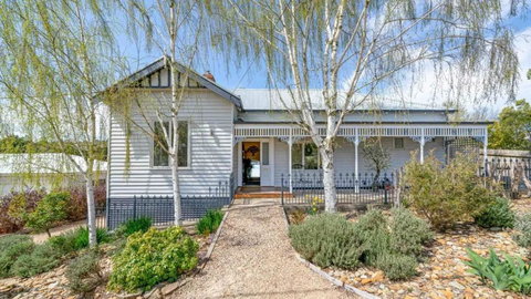 Balconies Lakeside On Lake Daylesford - Accommodation Gold Coast 0