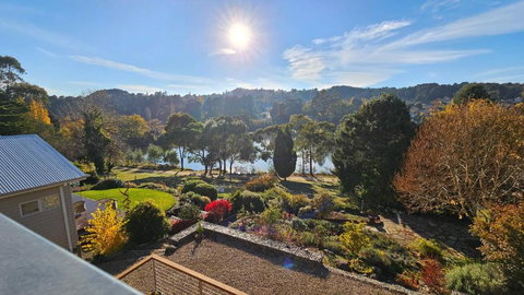 Balconies Lakeside On Lake Daylesford - Accommodation Gold Coast 4