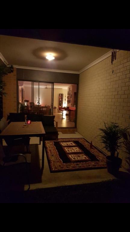 Bali Inspired Home - Accommodation Gold Coast 4