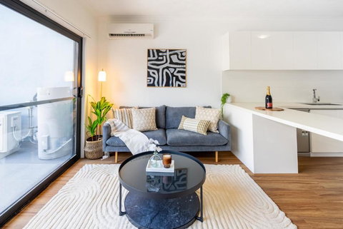 Balmoral Apartment - Airy & Light-filled City Edge Comfort Stay - Accommodation Gold Coast 4