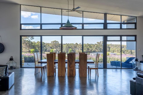 Balmoral I Private Properties - Accommodation Gold Coast 4