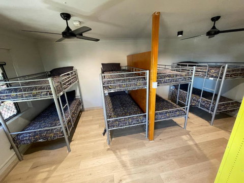 Banana Backpackers - Accommodation Gold Coast 2