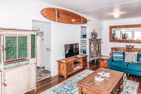 BAY PROPERTIES . Pacific Lodge - Accommodation Gold Coast 3