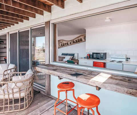 BAY PROPERTIES . Pacific Lodge Studio - Accommodation Gold Coast 2