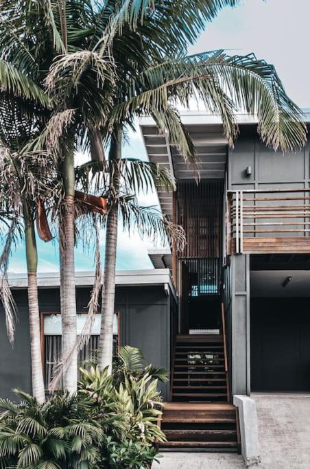 BAY PROPERTIES . The Big Chill - Accommodation Gold Coast 2