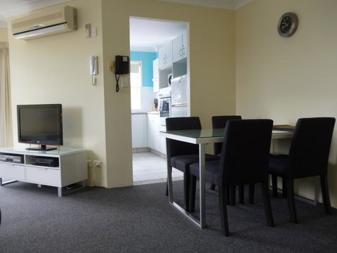 Le Lavandou Holiday Apartments - Gold Coast 4U 33