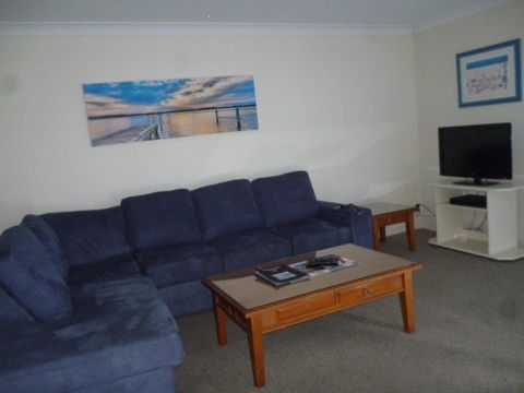 Le Lavandou Holiday Apartments - Gold Coast 4U 7