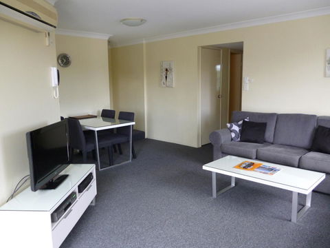 Le Lavandou Holiday Apartments - Gold Coast 4U 32